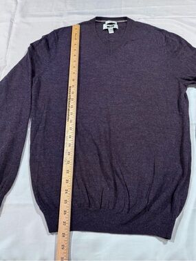 Joseph Abboud Men's V-Neck Sweater in Plum